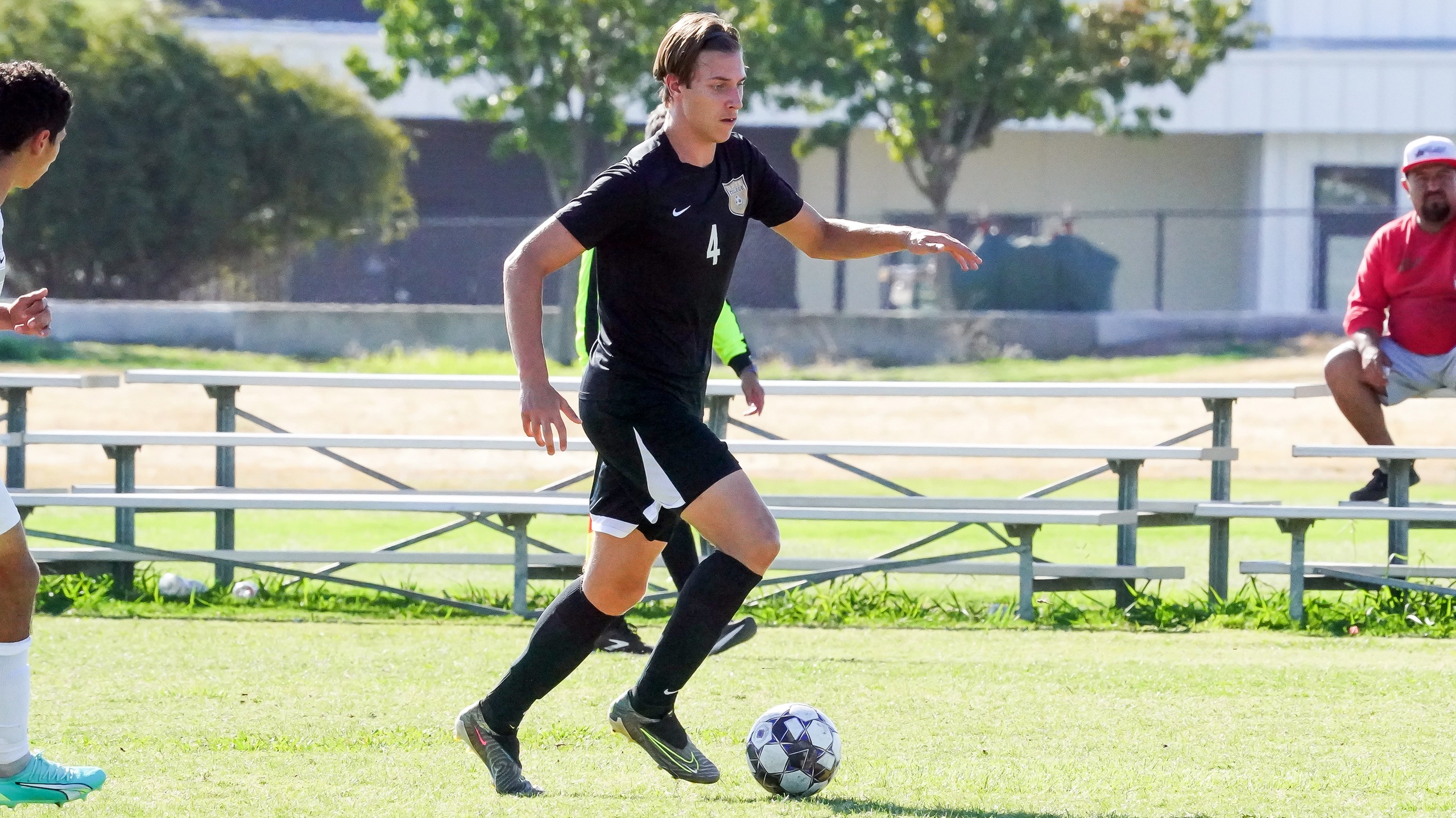 Men's Soccer Wins Second Straight with Shutout of Merritt